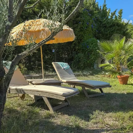 Lovely In Grimaud Near Seabeach Ferienhaus